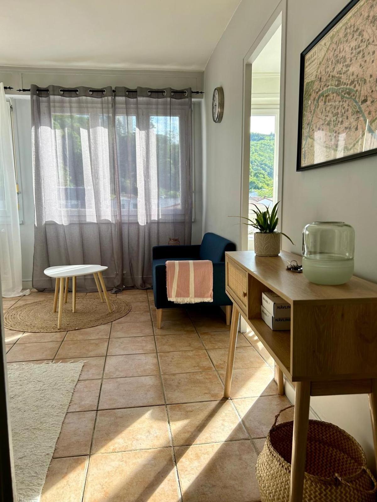 Studio Cosy De 30 M2 Au Coeur Des Thermes Роят Екстериор снимка